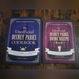 Disney Parks Cookbook and Recipe Book Set